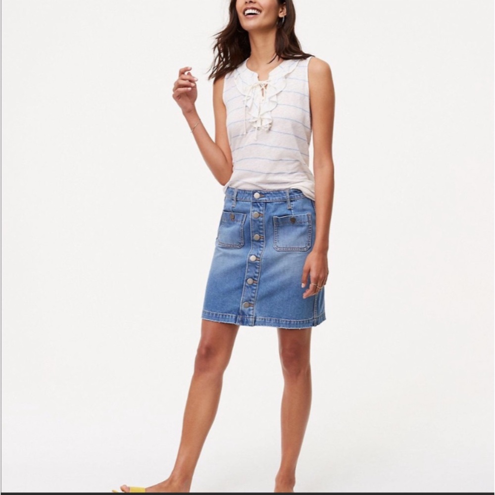 LOFT Outlet Denim Skirt. Size 4P
